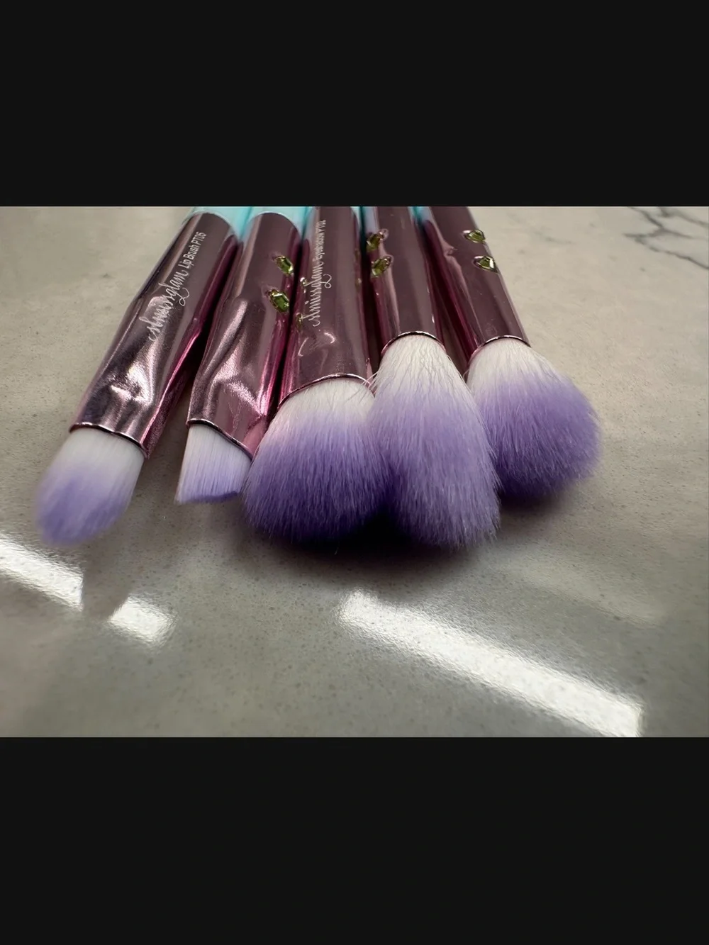 New New SLMissGlam Ombré Eyeshadow & Lip Stunning 5 Piece Premium Makeup Brushes